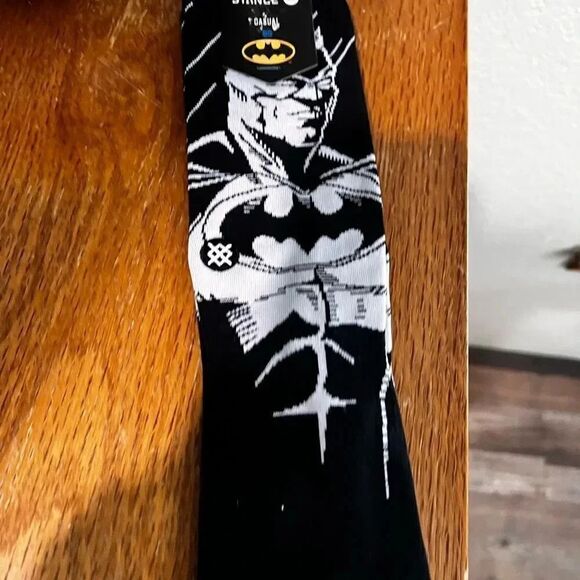 NWT Stance Casual BatmanĀ INFIKNIT Socks Size Menās ~ 6-8.5:āWomenās 8-10.5ā#25 - Picture 3 of 5